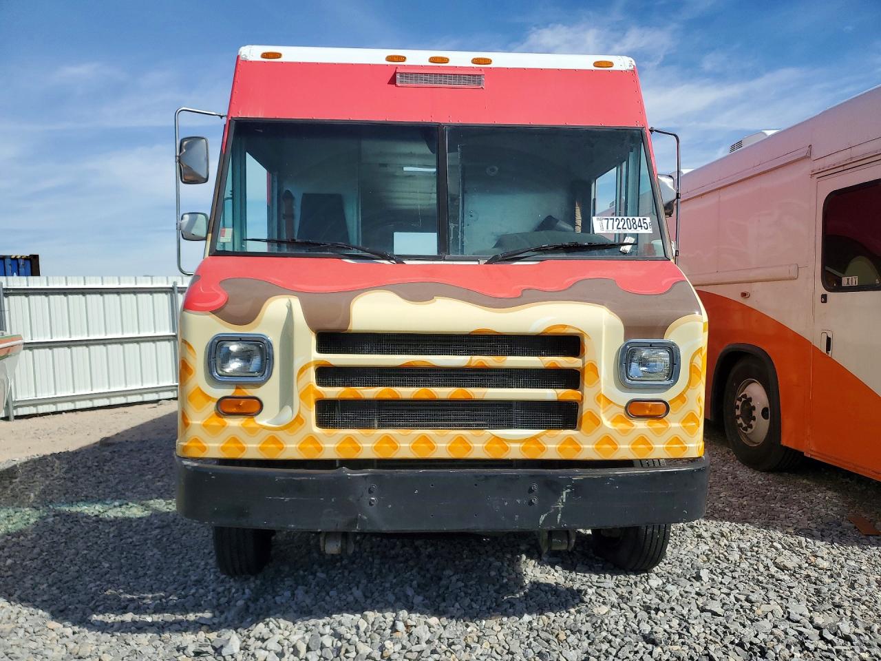Workhorse Custom Chassis Commercial Chassis W62