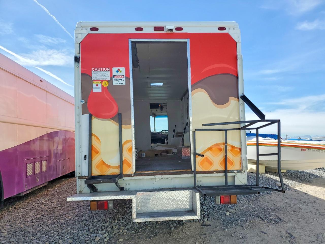 Workhorse Custom Chassis Commercial Chassis W62
