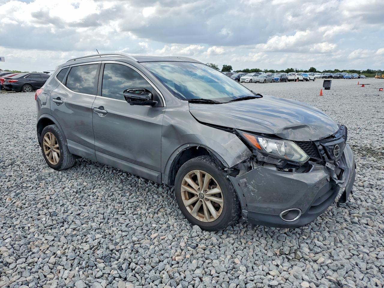 Nissan Rogue Sv