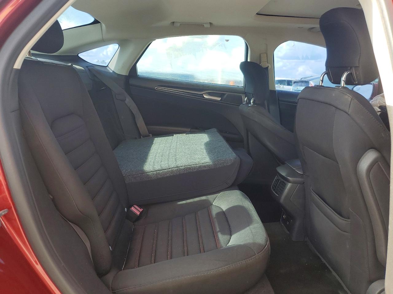 Ford Fusion Se Hybrid