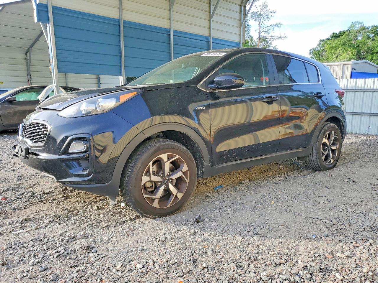 Salvage Kia Sportage Image