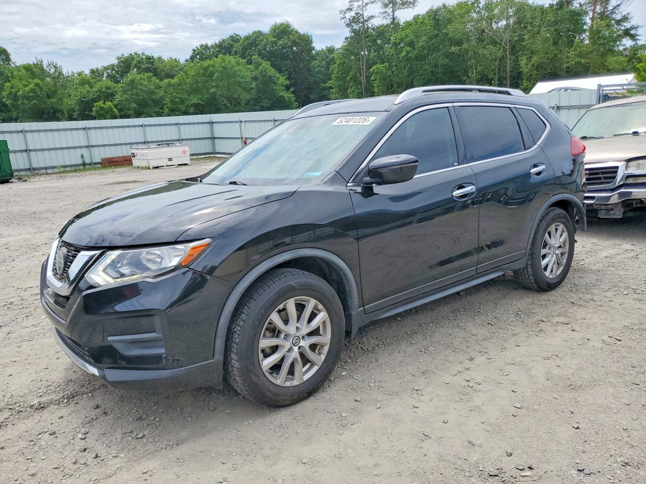 Salvage Nissan Rogue Image