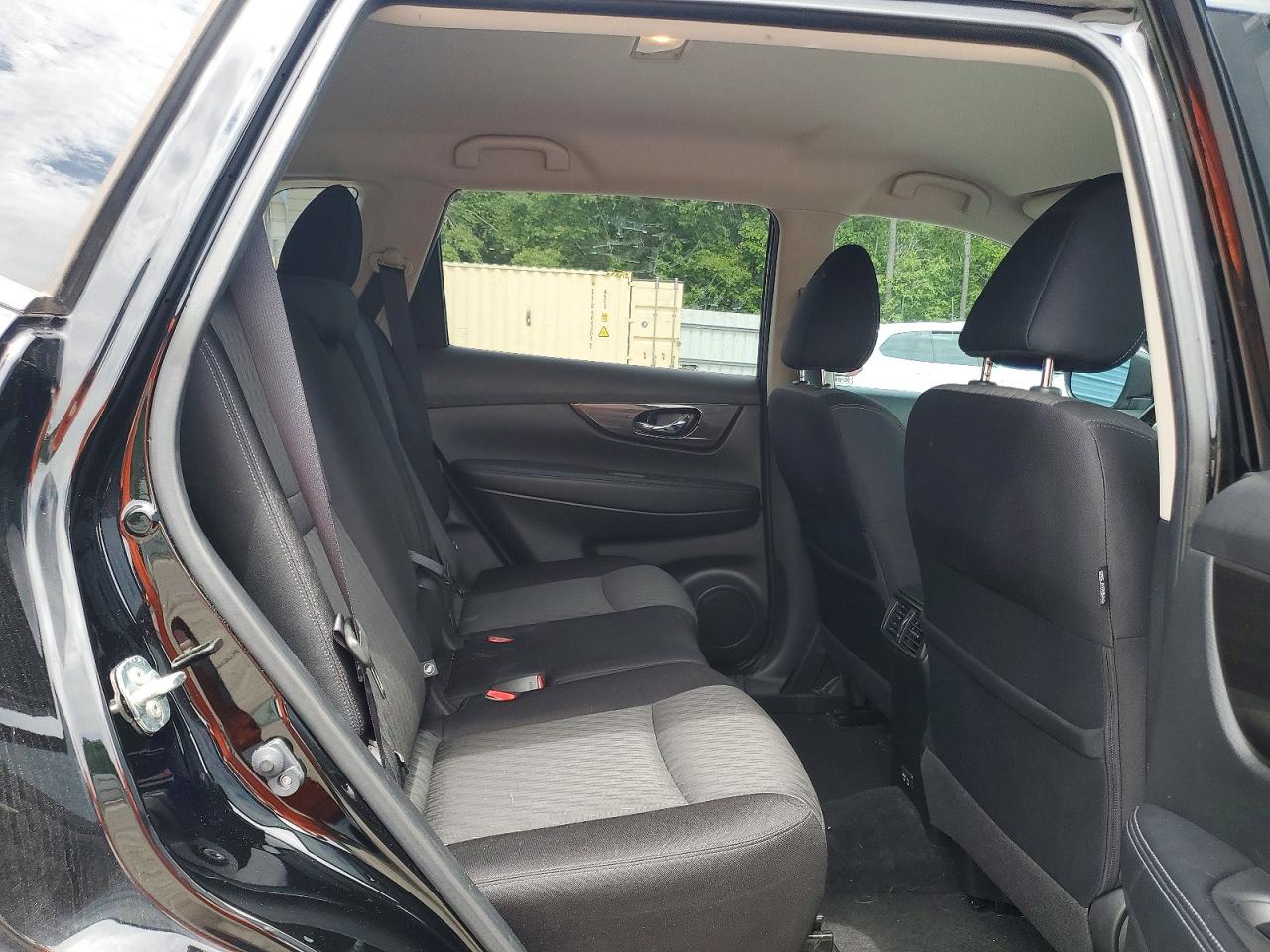 Nissan Rogue Sv