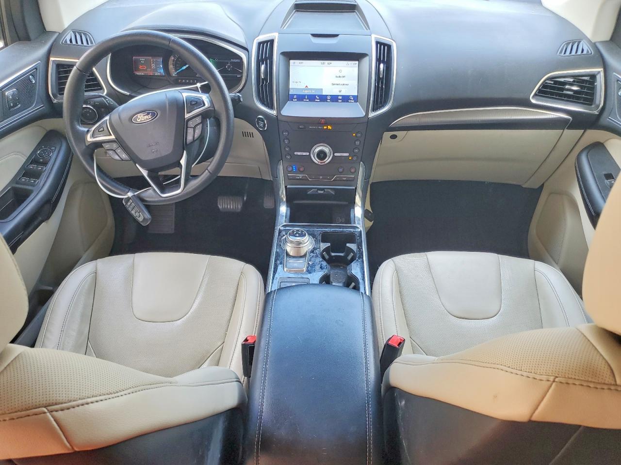 Ford Edge Titanium