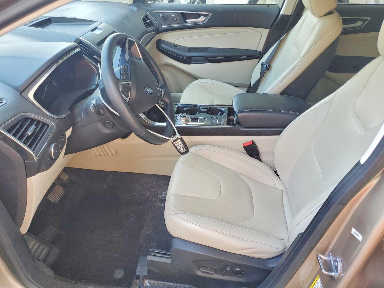 Ford Edge Titanium