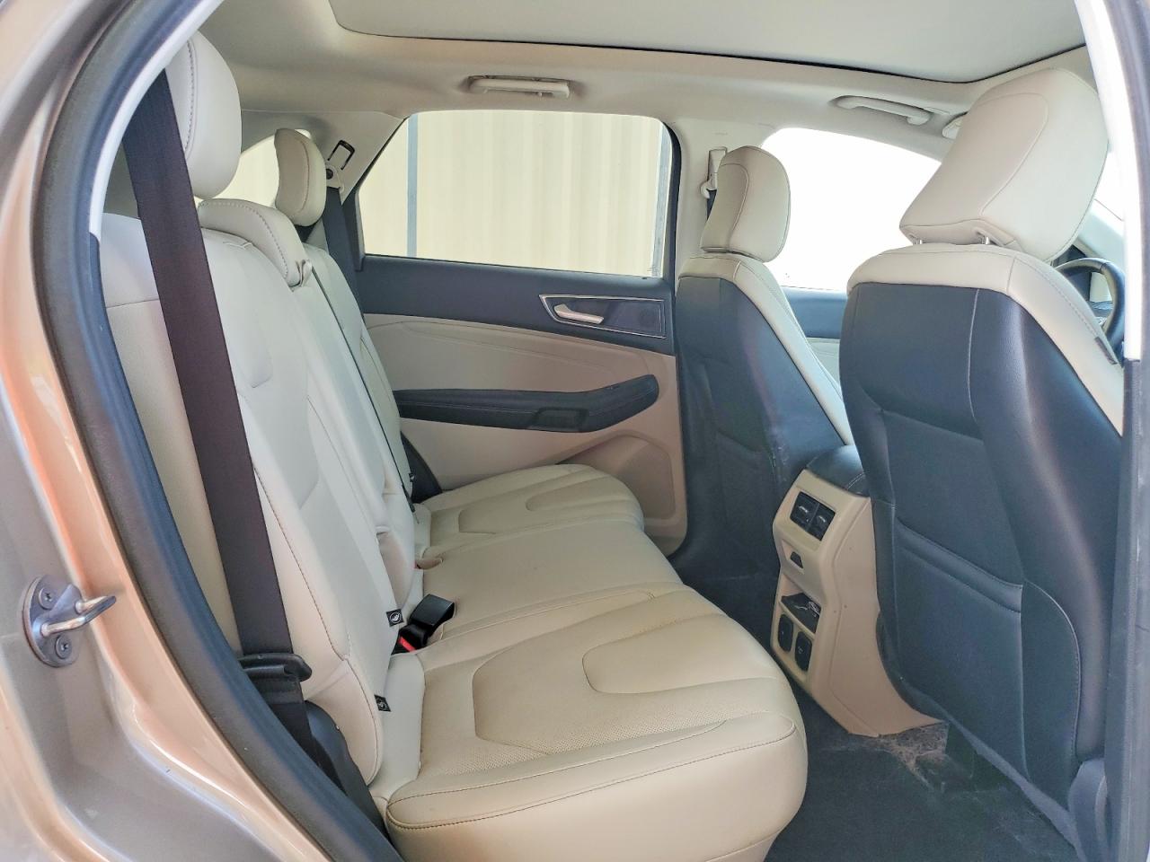 Ford Edge Titanium