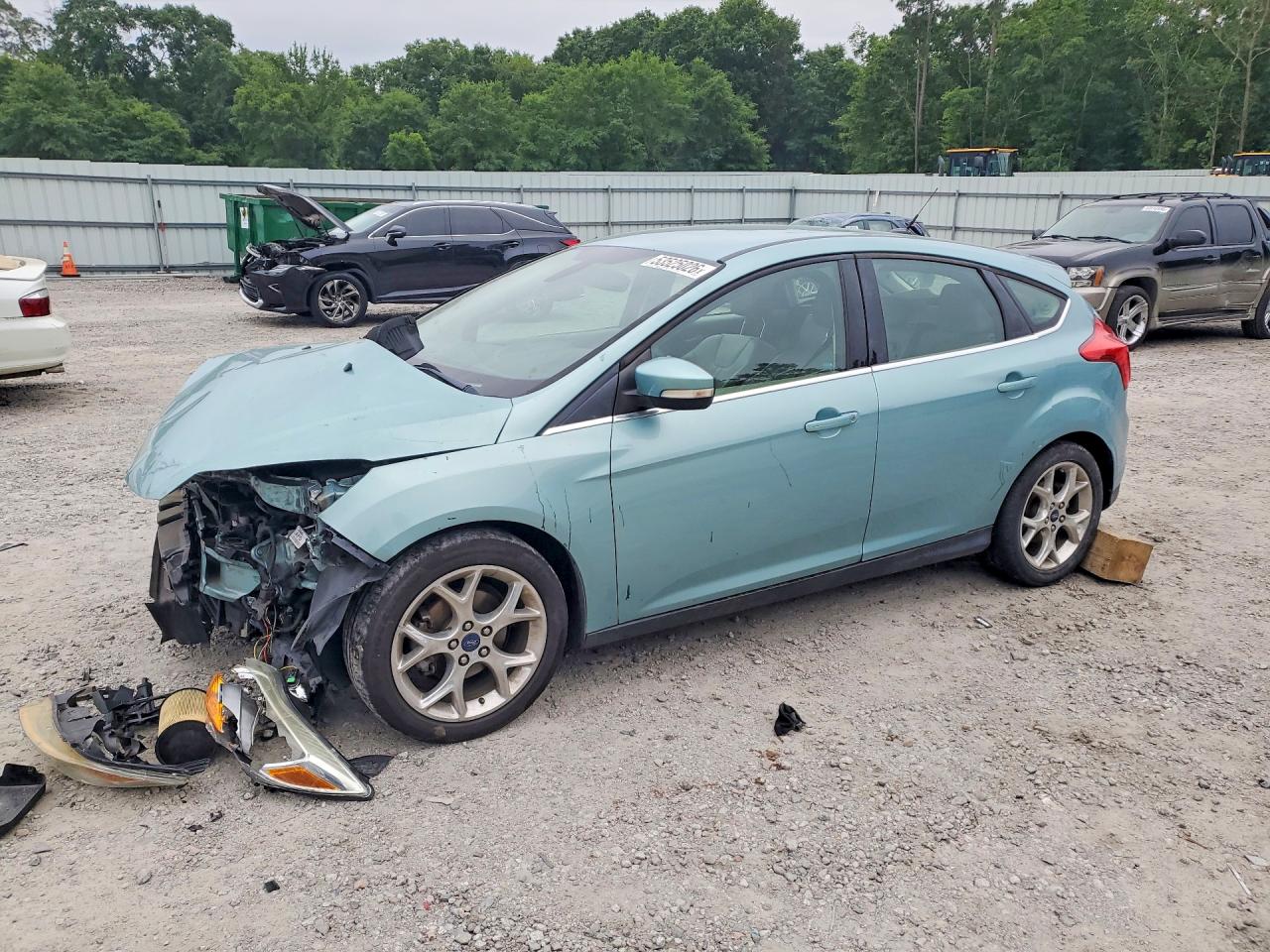 Salvage Ford Focus Image