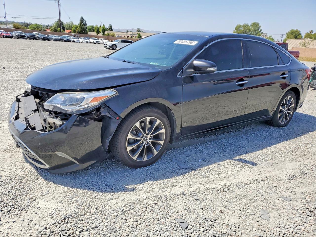 Salvage Toyota Avalon Image