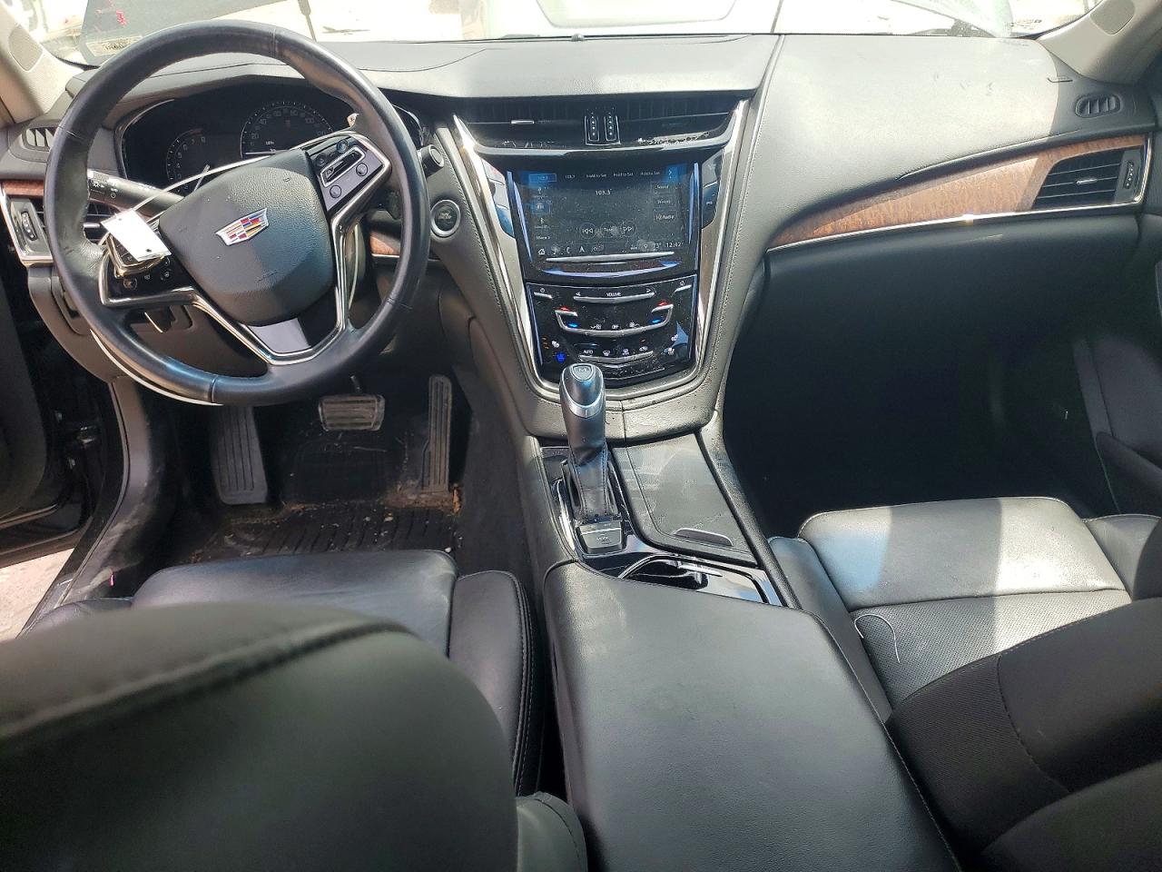 Cadillac CTS Luxury