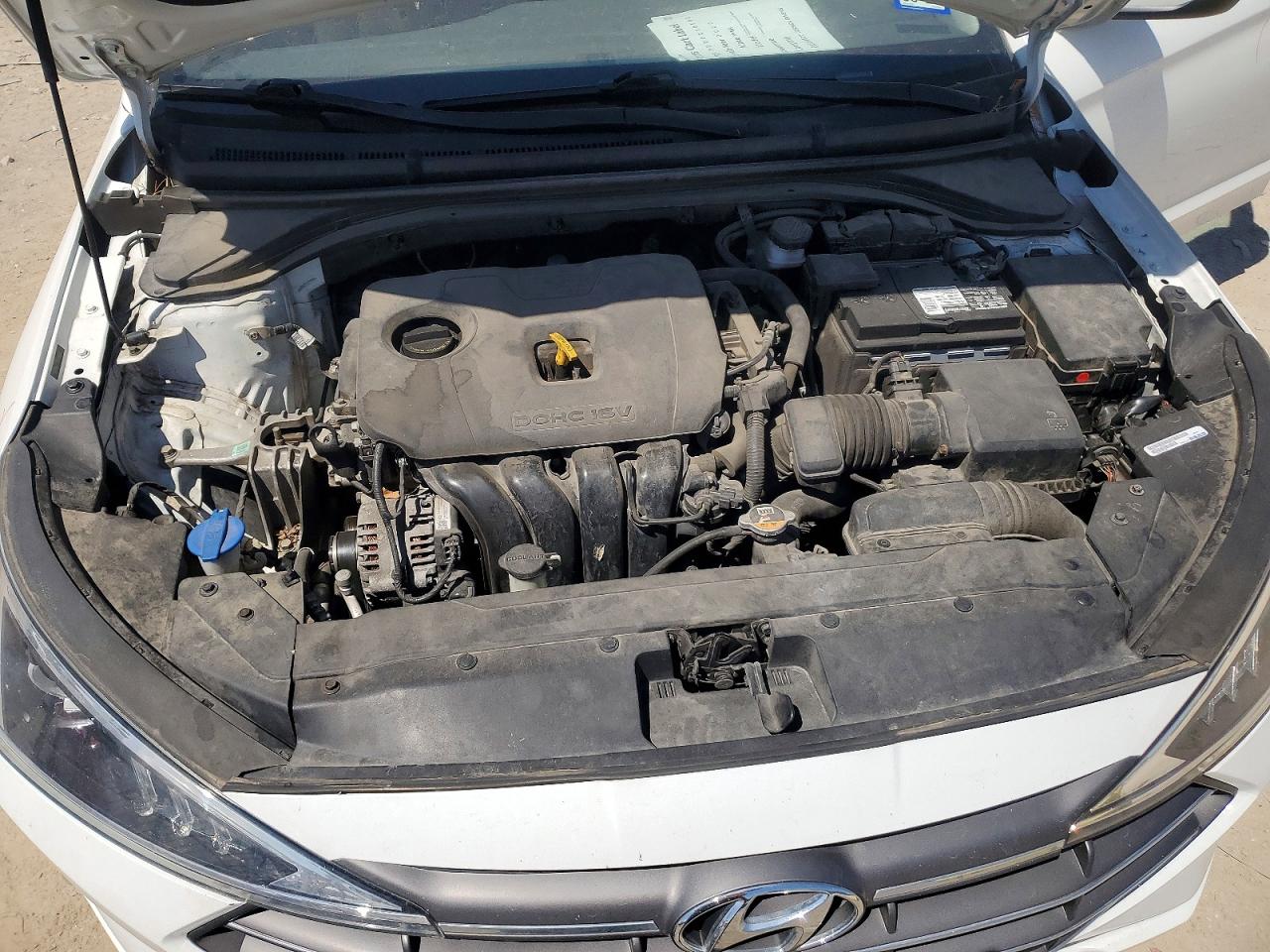 Hyundai ELANTRA Sel