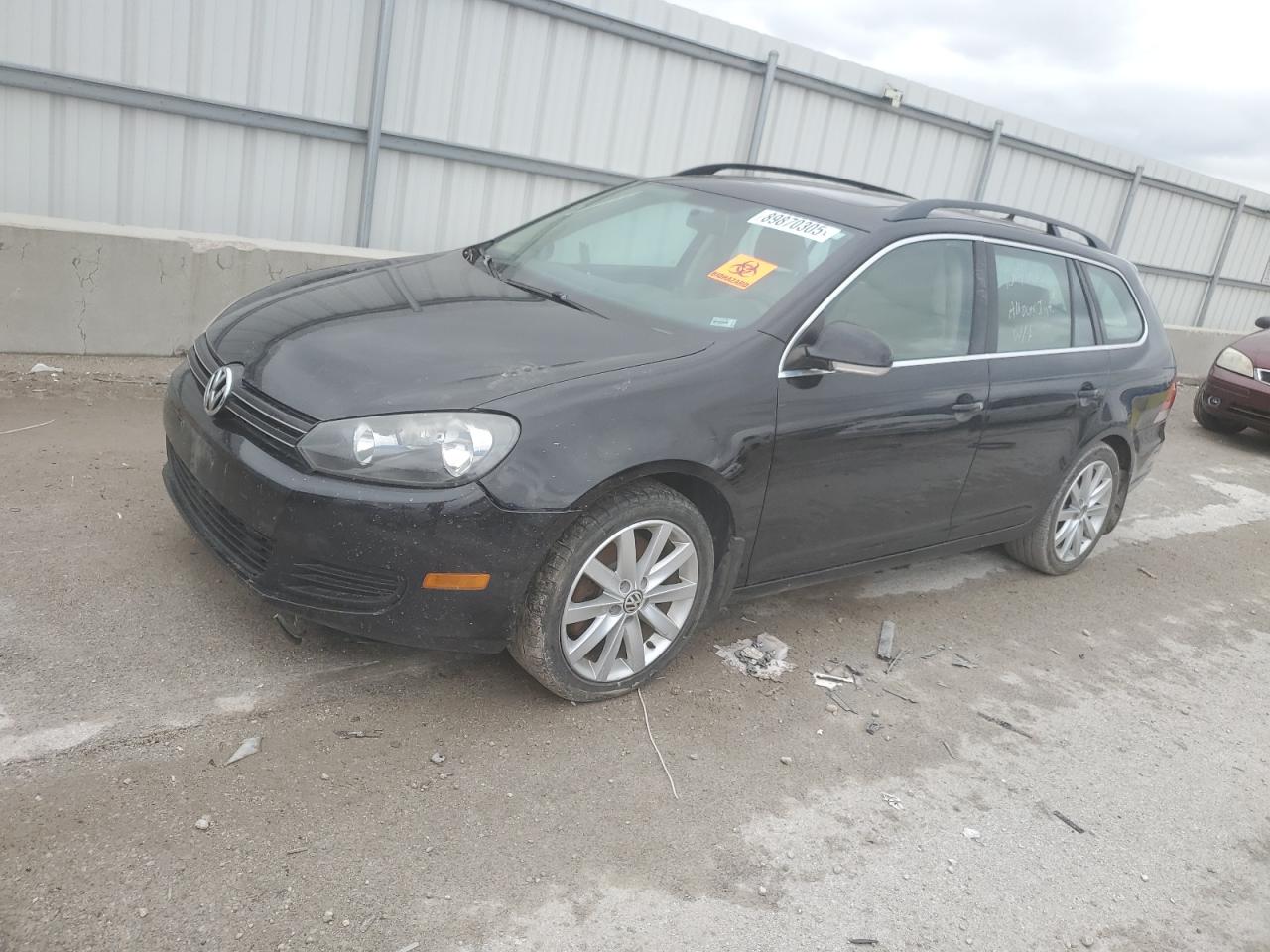 Salvage Volkswagen Jetta Image