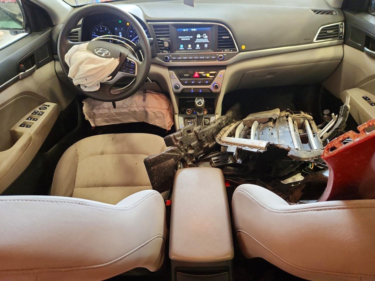 Hyundai ELANTRA Sel