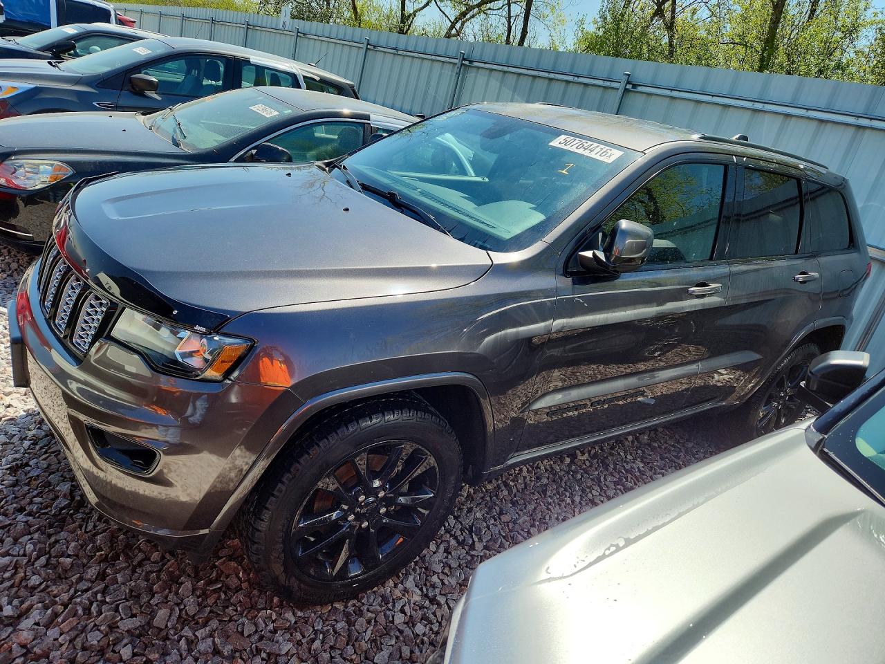 Salvage Jeep Grand Cherokee Image