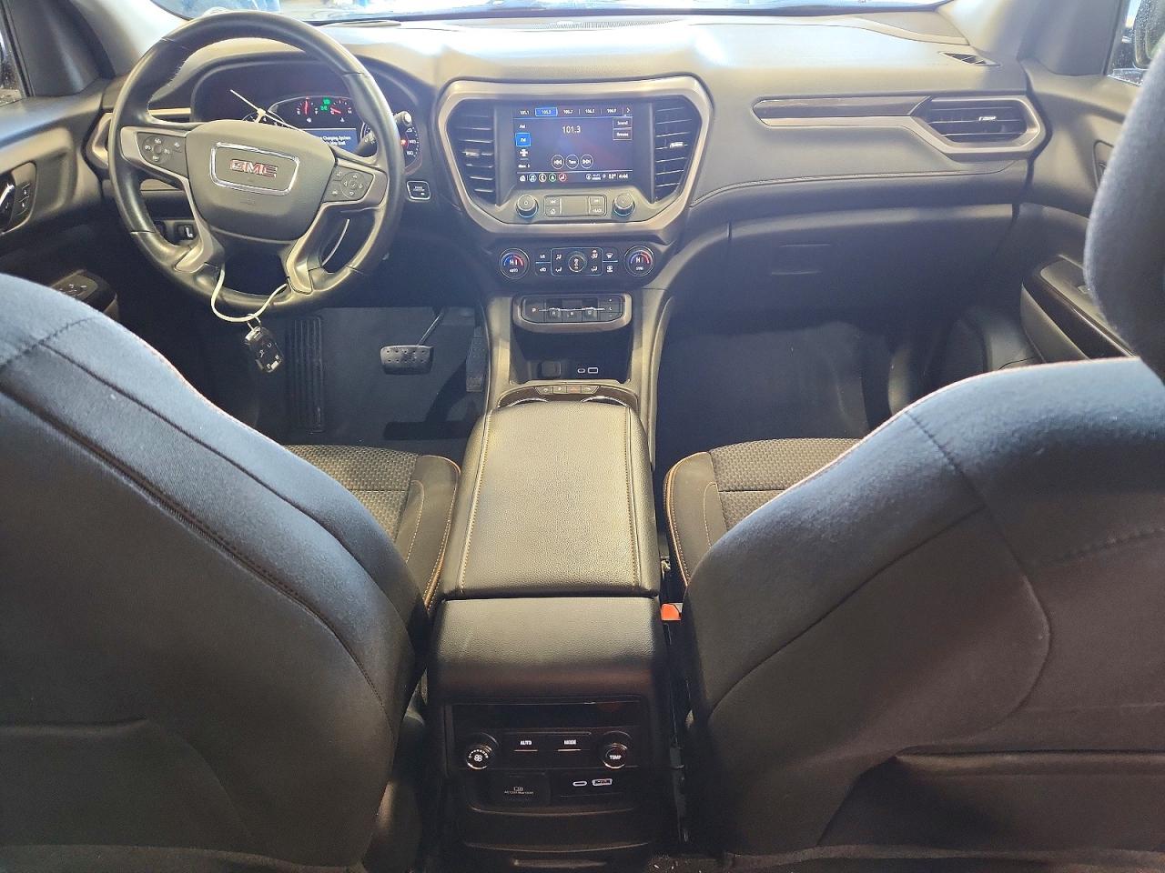 GMC Acadia At4