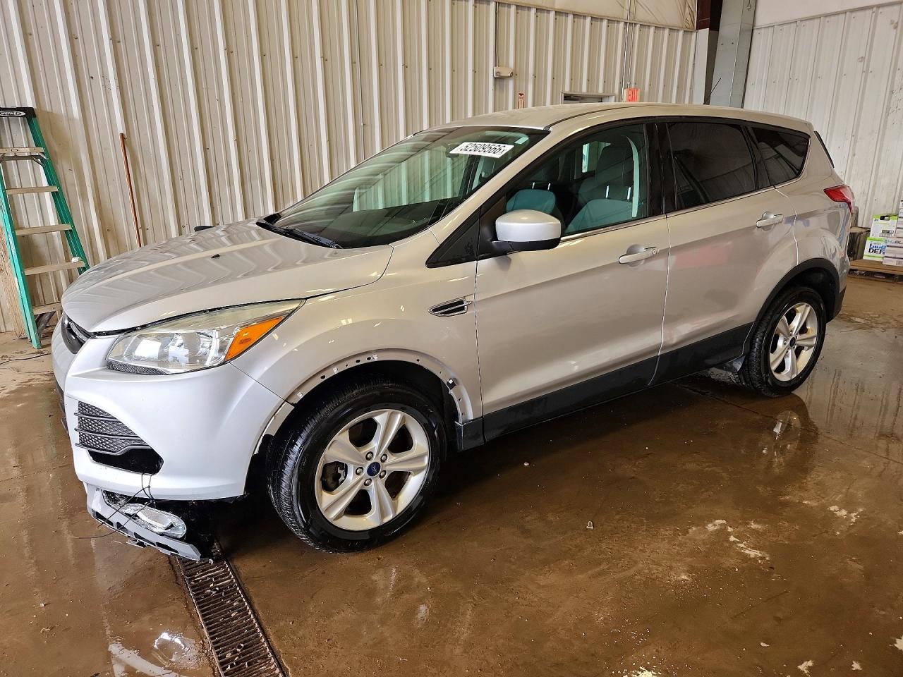 Salvage Ford Escape Image