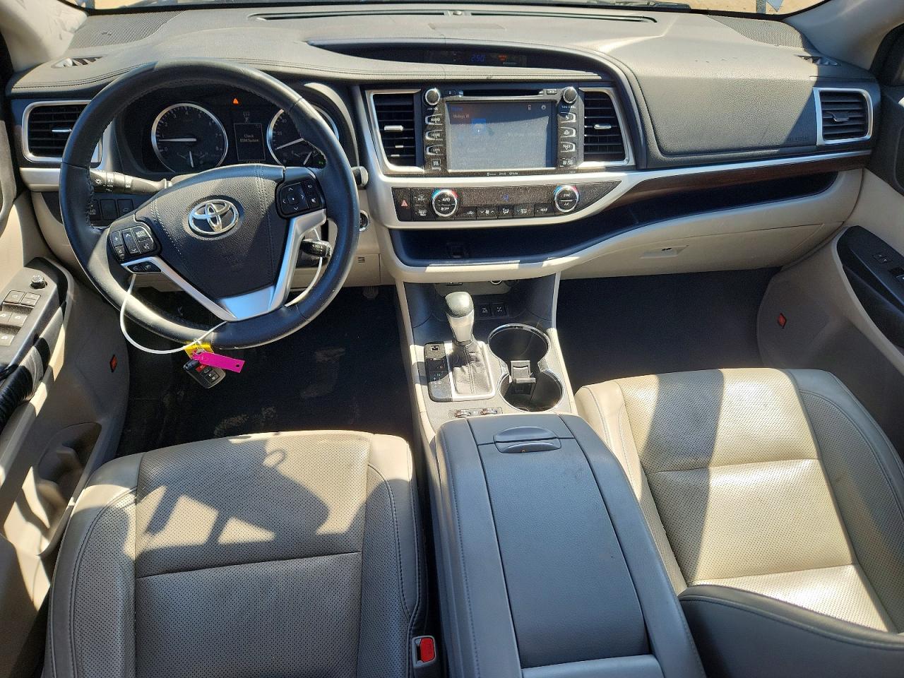 Toyota Highlander Sport