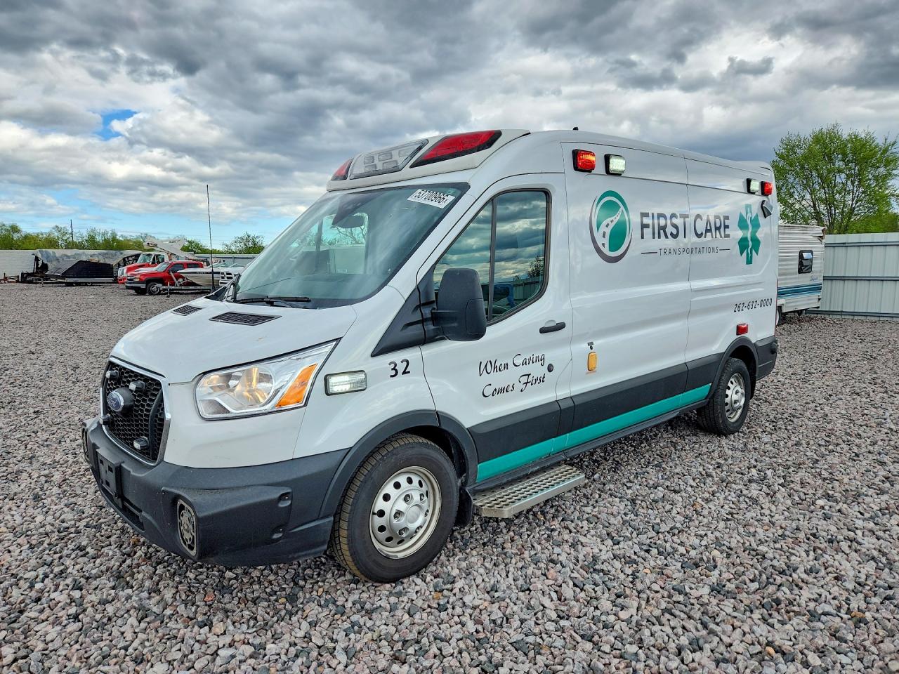 Salvage Ford Transit Image
