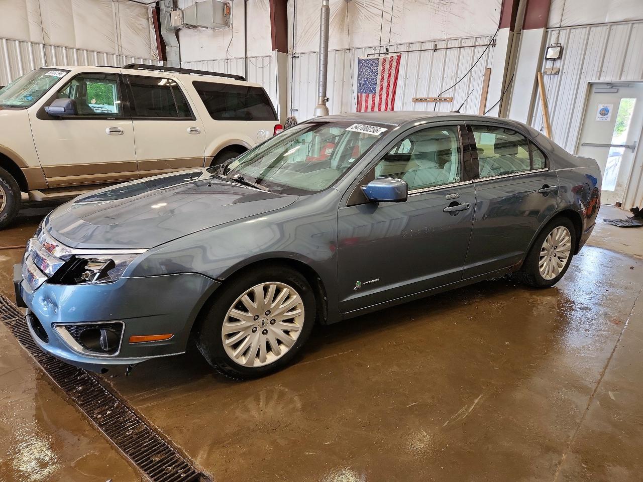 Salvage Ford Fusion Image