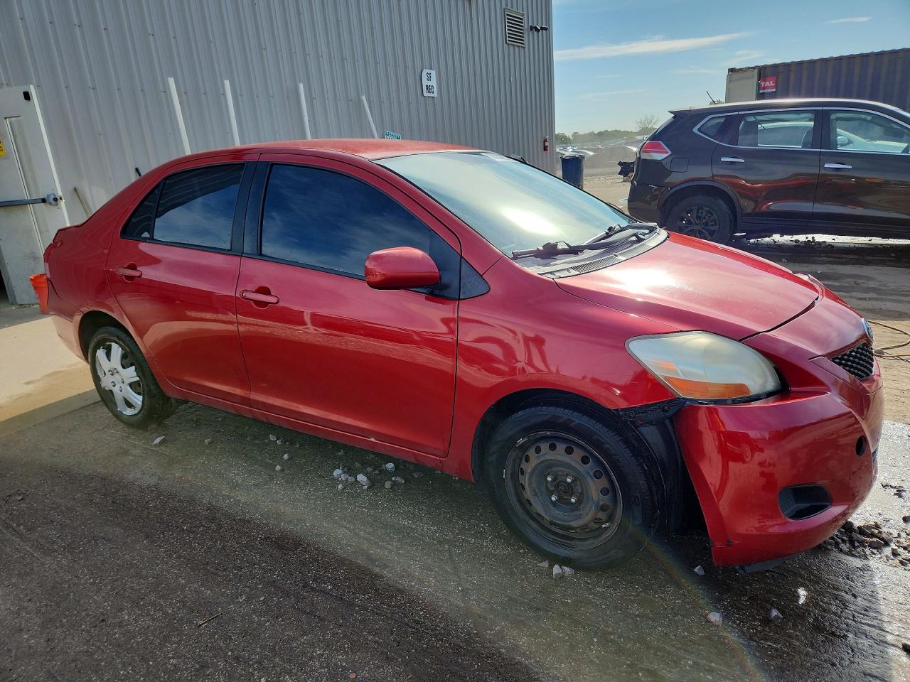 Toyota Yaris Base