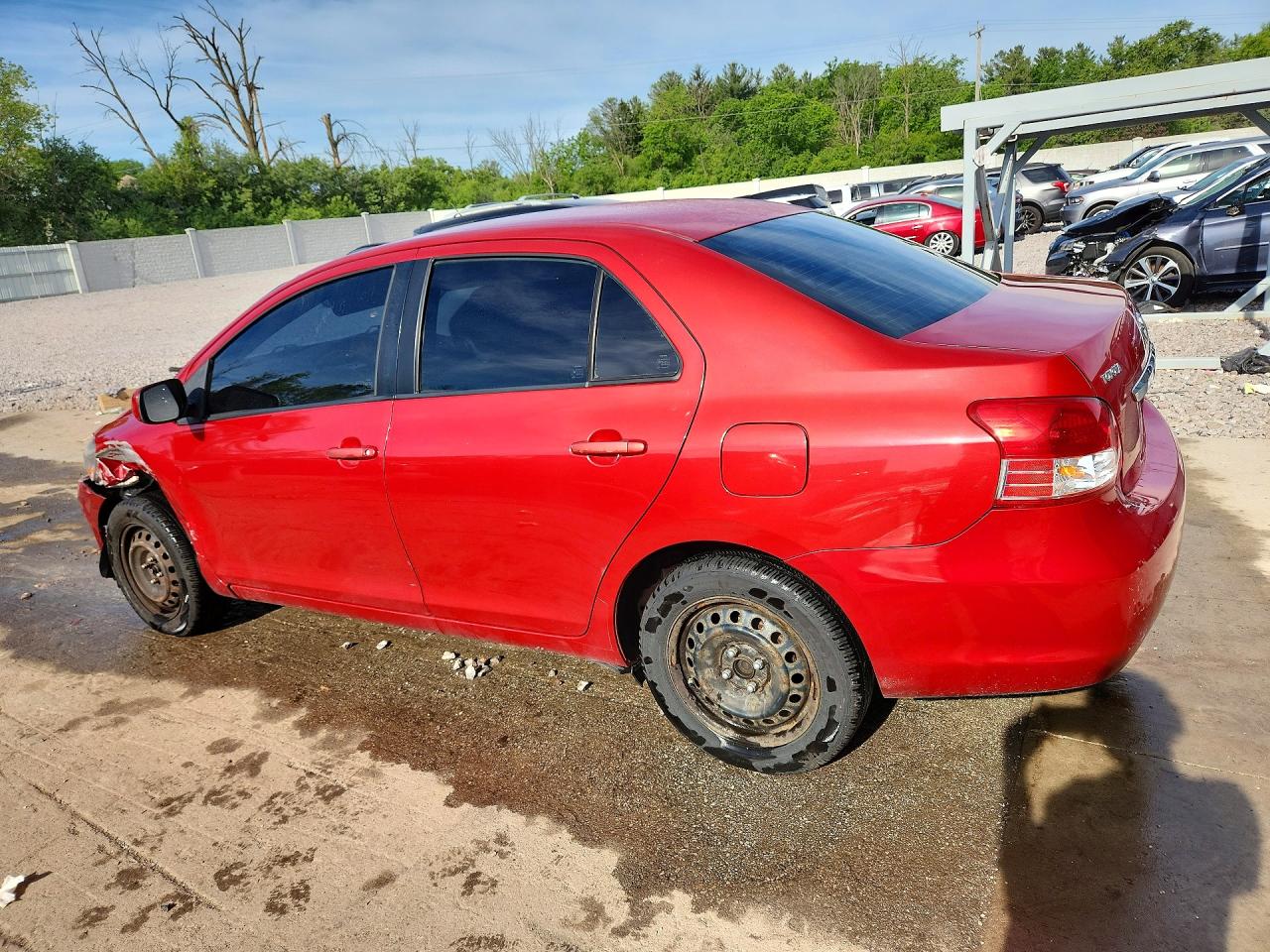 Toyota Yaris Base