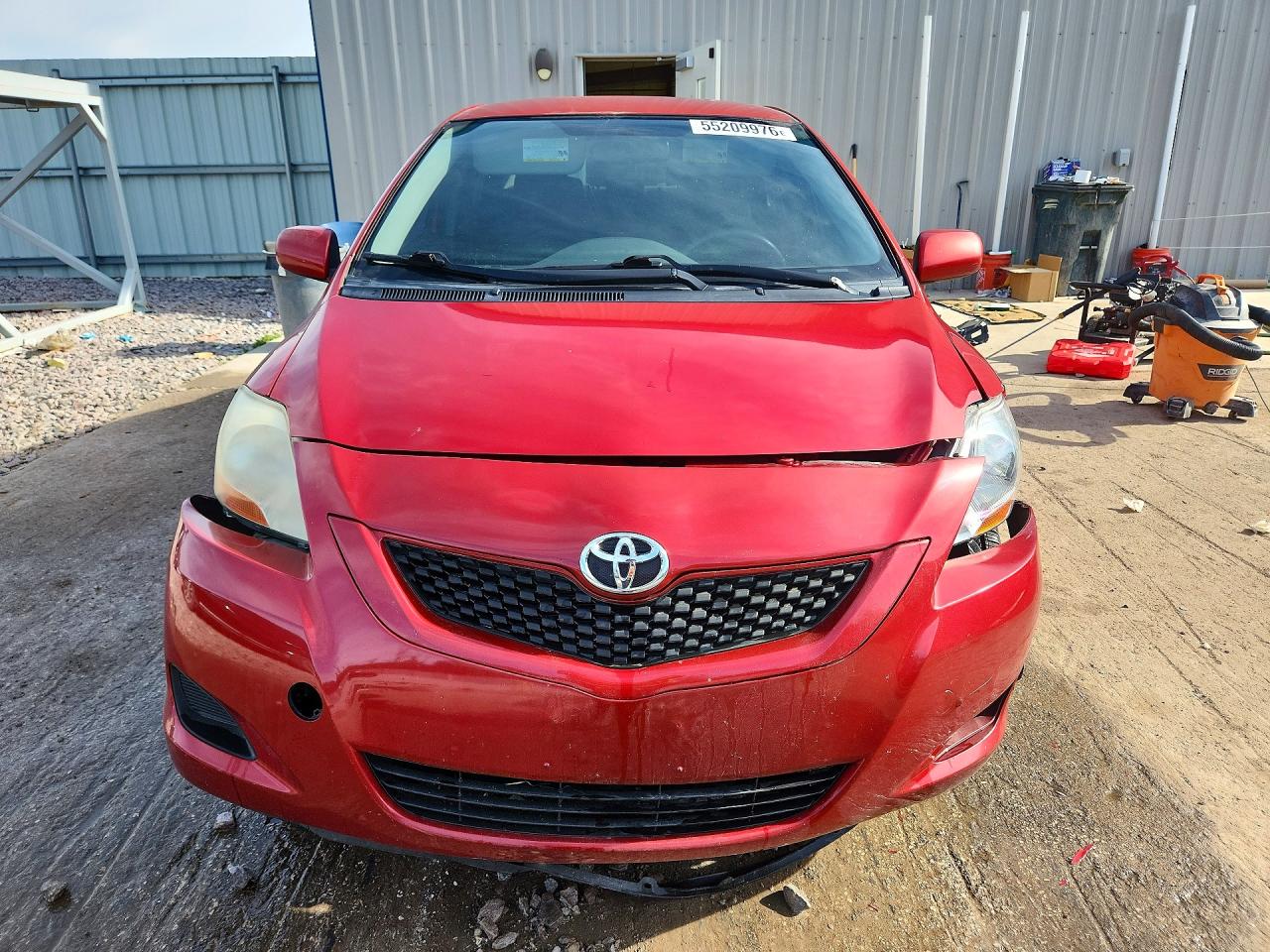 Toyota Yaris Base