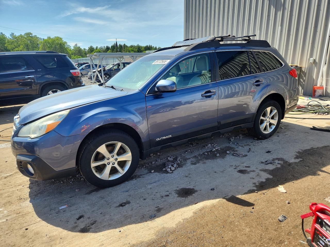 Salvage Subaru Outback Image