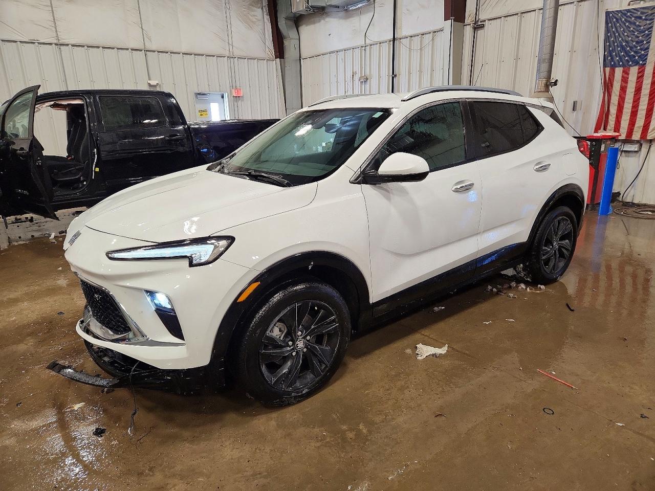 Salvage Buick Encore Image