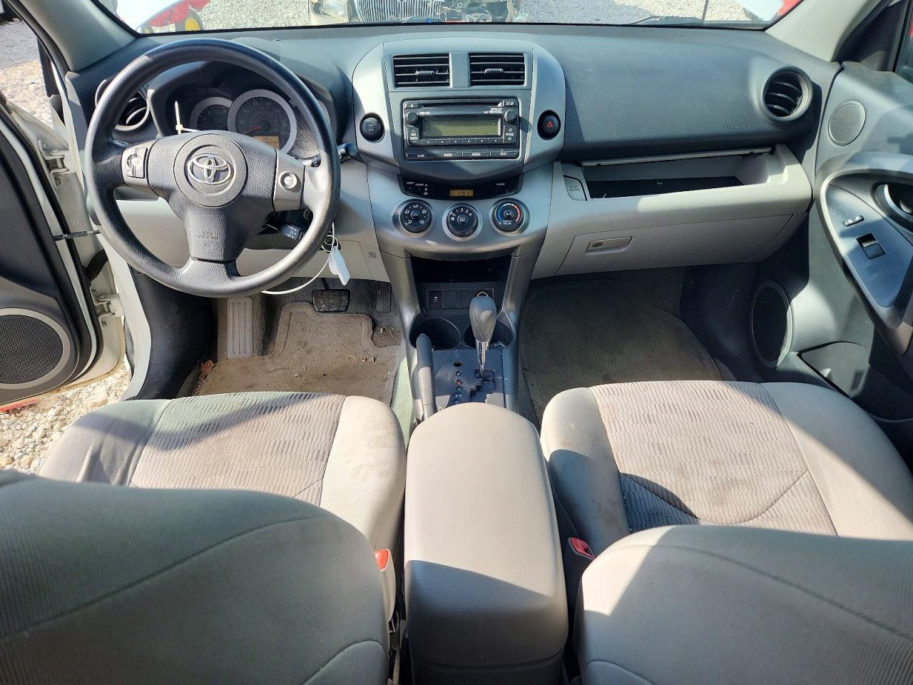 Toyota RAV4 Base