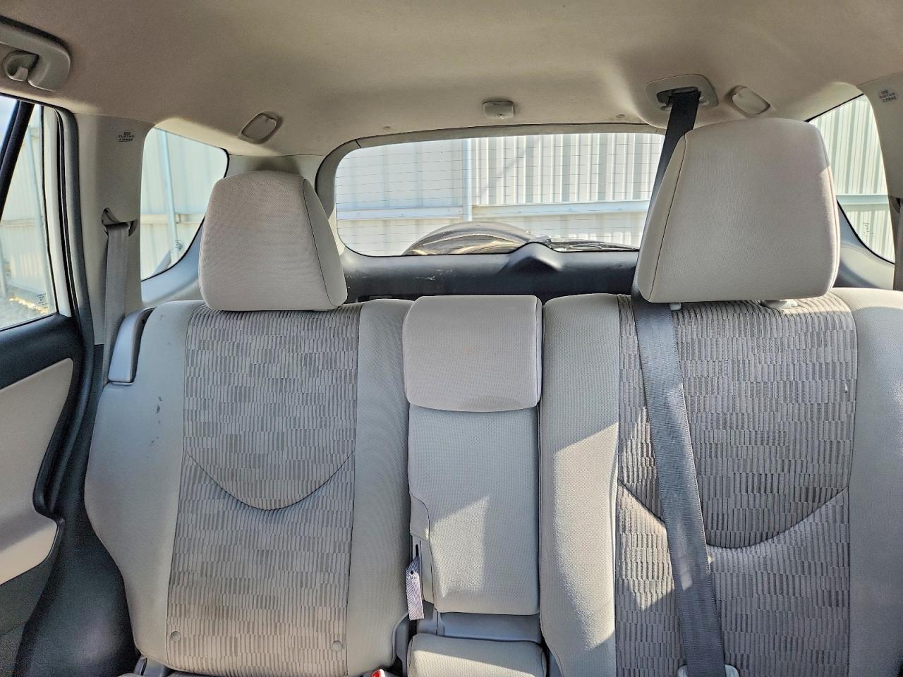Toyota RAV4 Base
