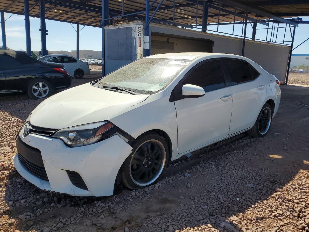 Salvage Toyota Corolla Image