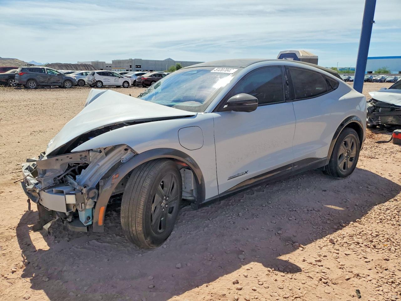 Salvage Ford Mustang Image