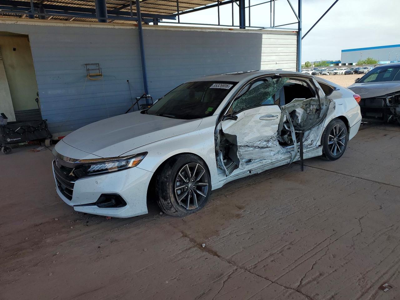 Salvage Honda Accord Image