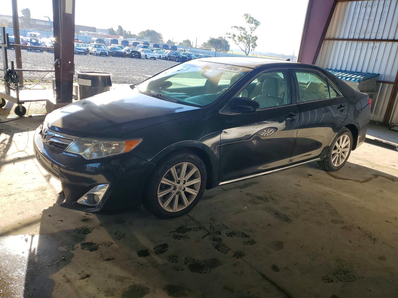 Salvage Toyota Camry Image