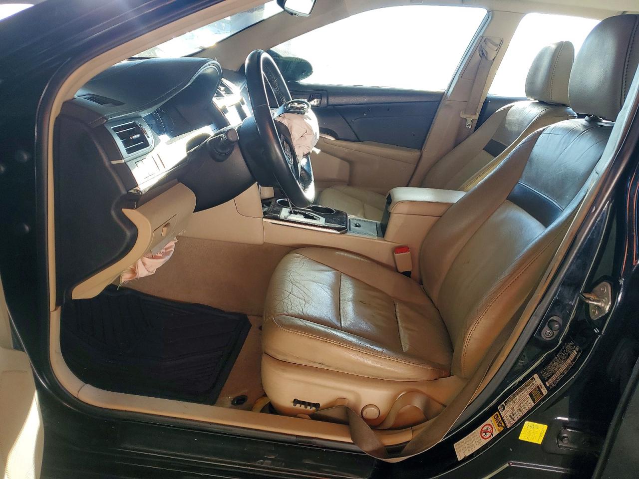 Toyota Camry Xle V6