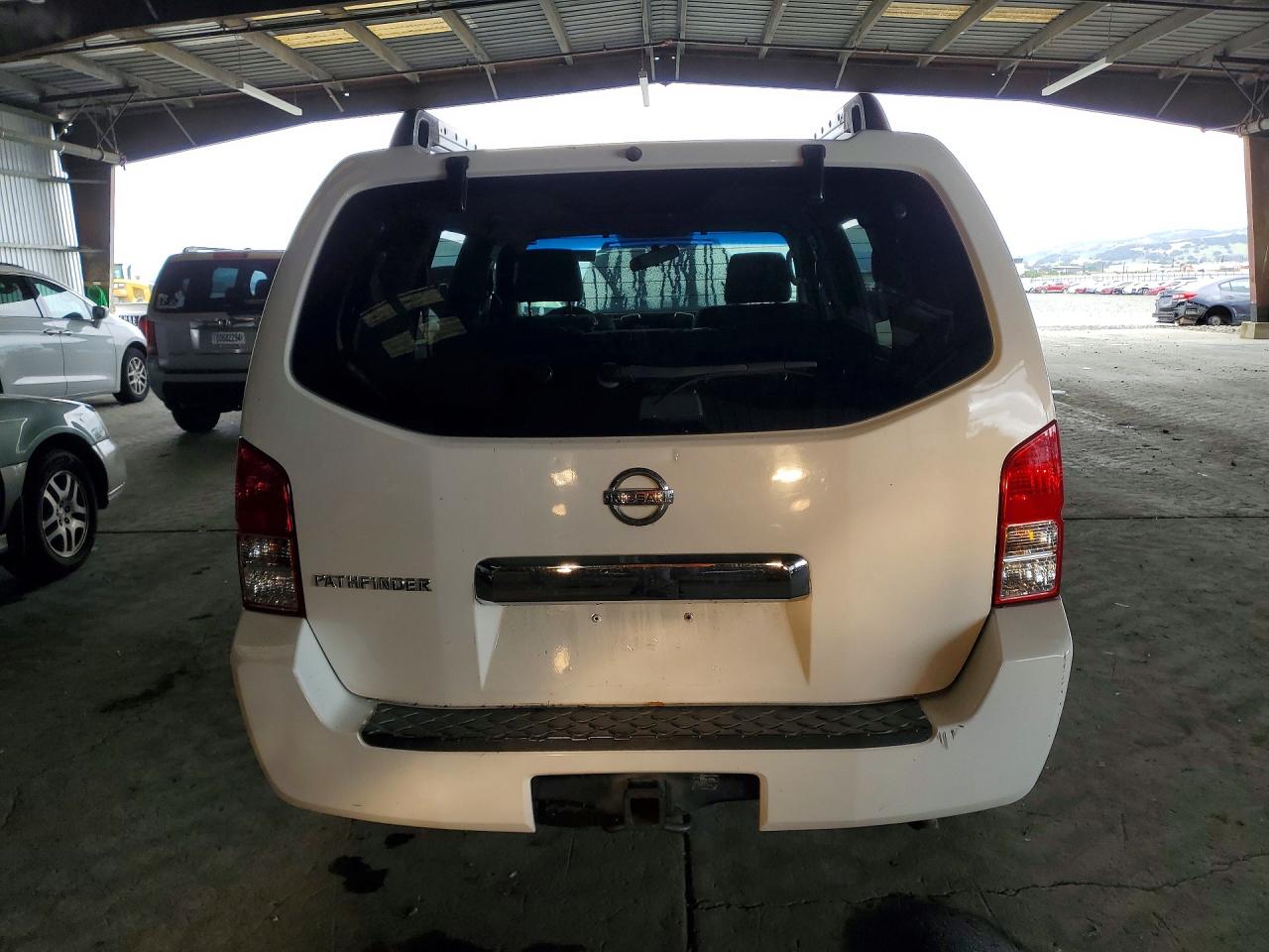Nissan Pathfinder S