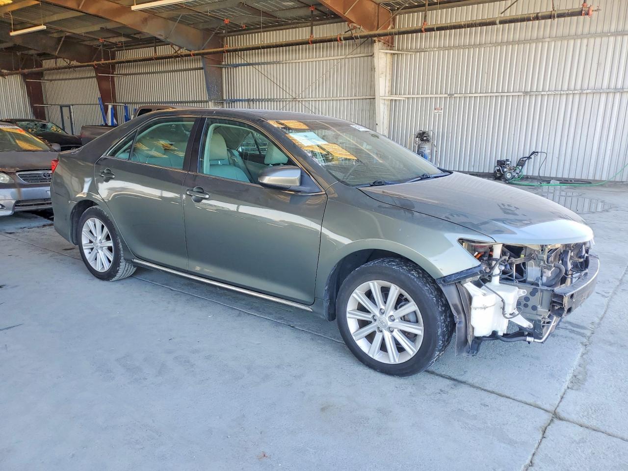 Toyota Camry Xle
