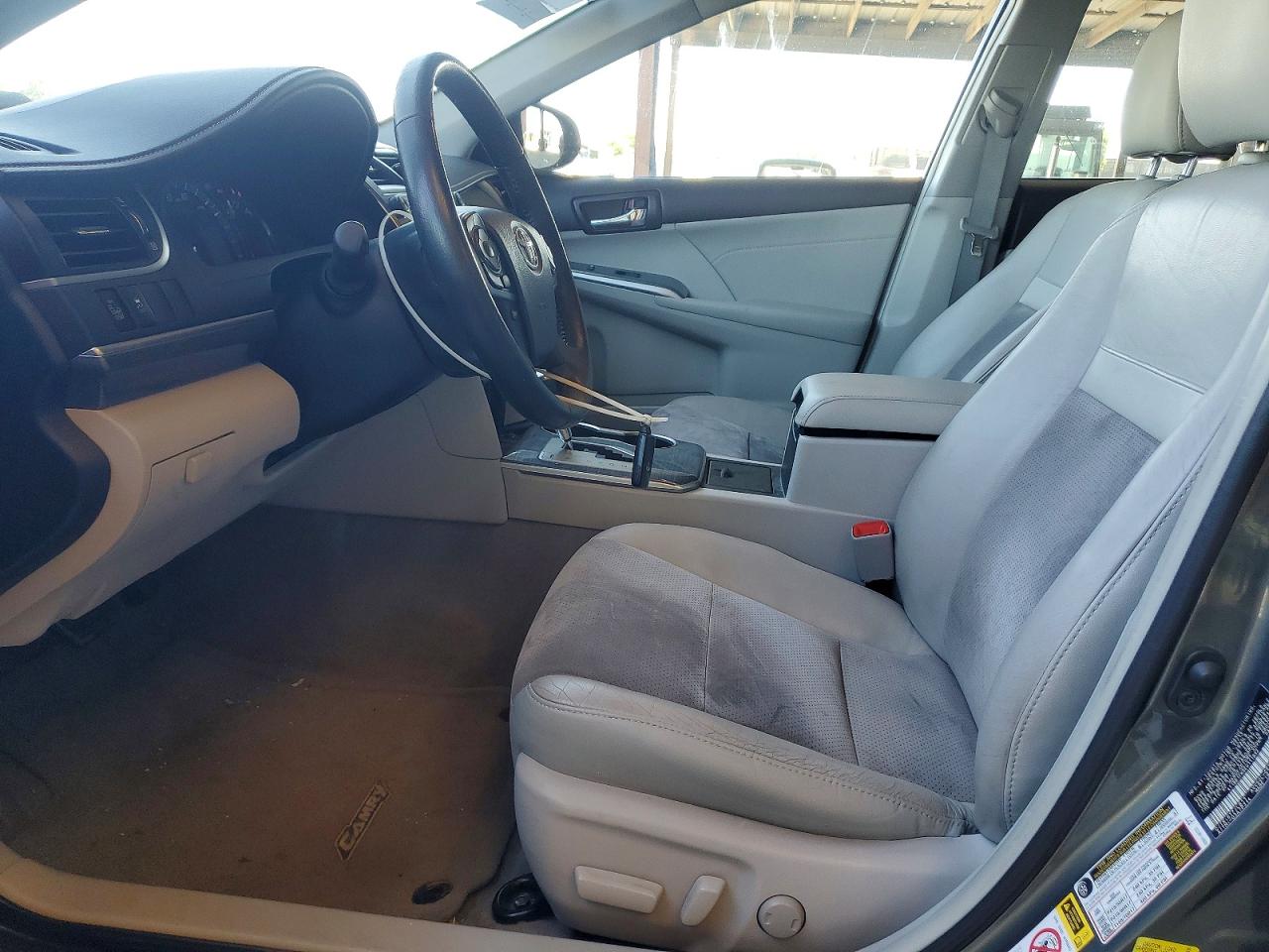 Toyota Camry Xle