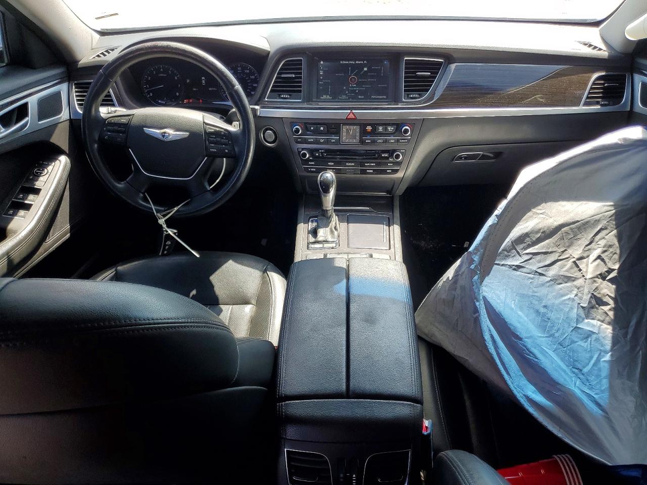 Hyundai Genesis 3.8l