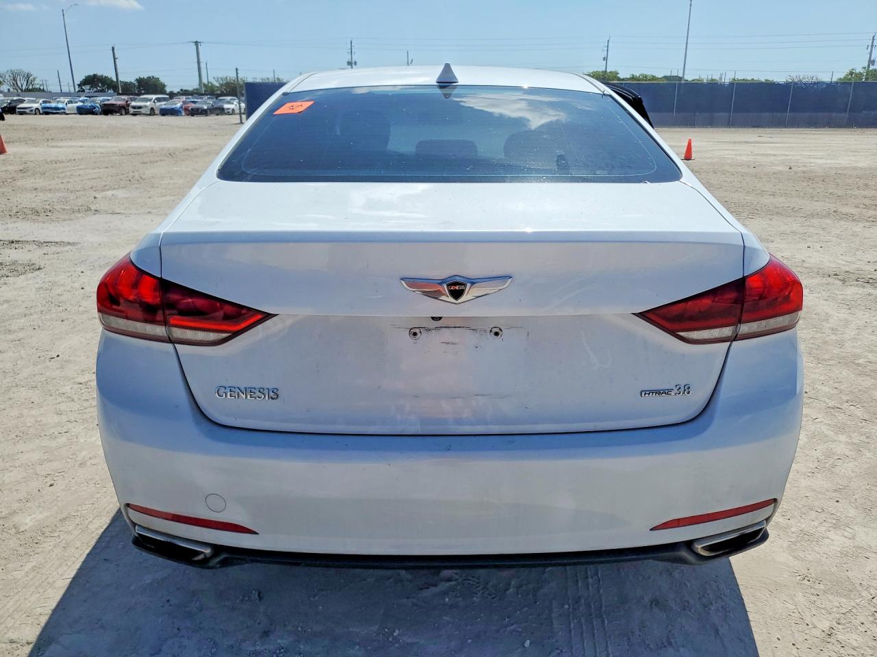 Hyundai Genesis 3.8l