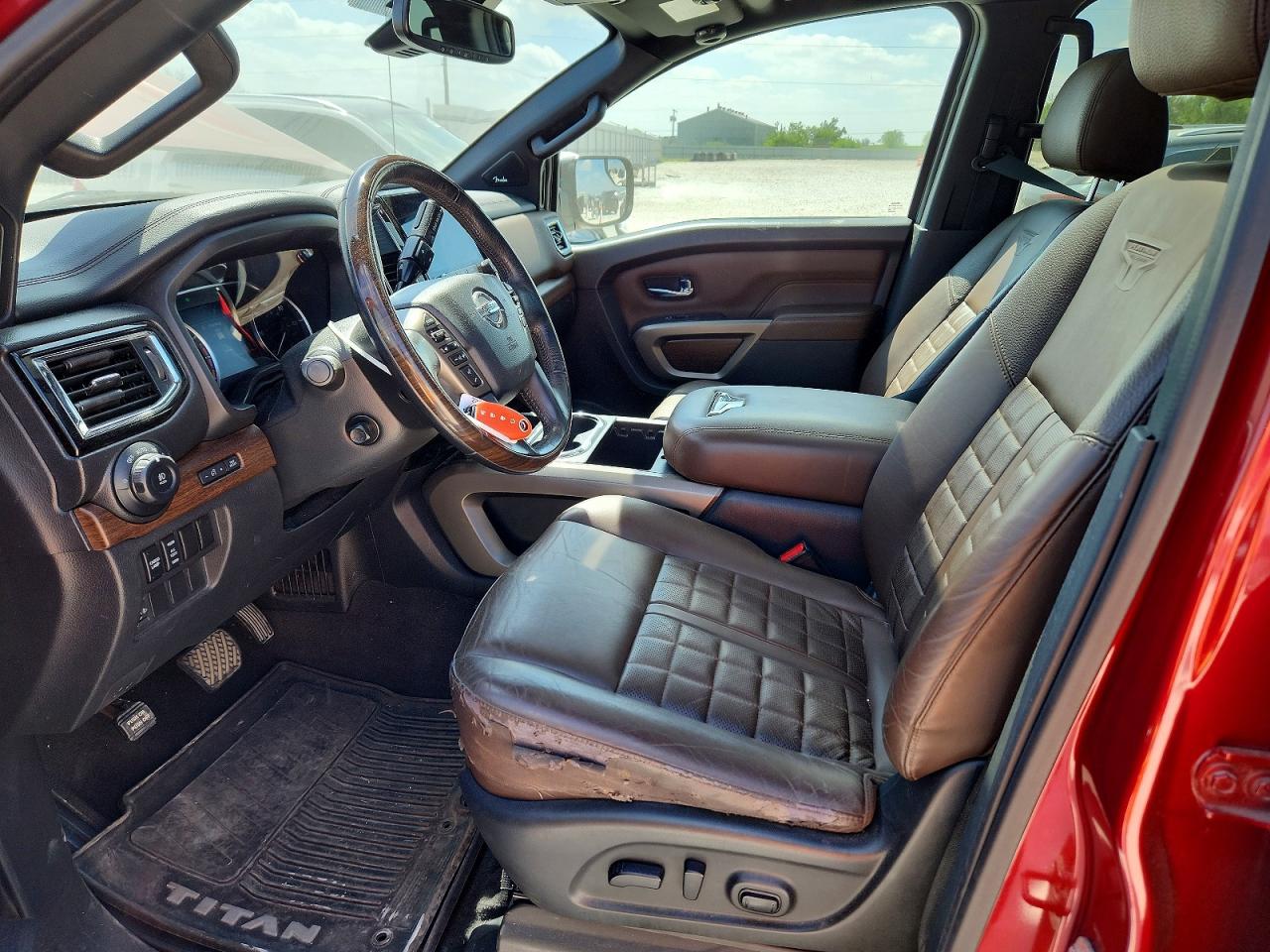 Nissan Titan Platinum Reserve