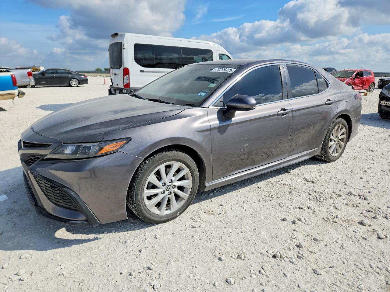 Salvage Toyota Camry Image