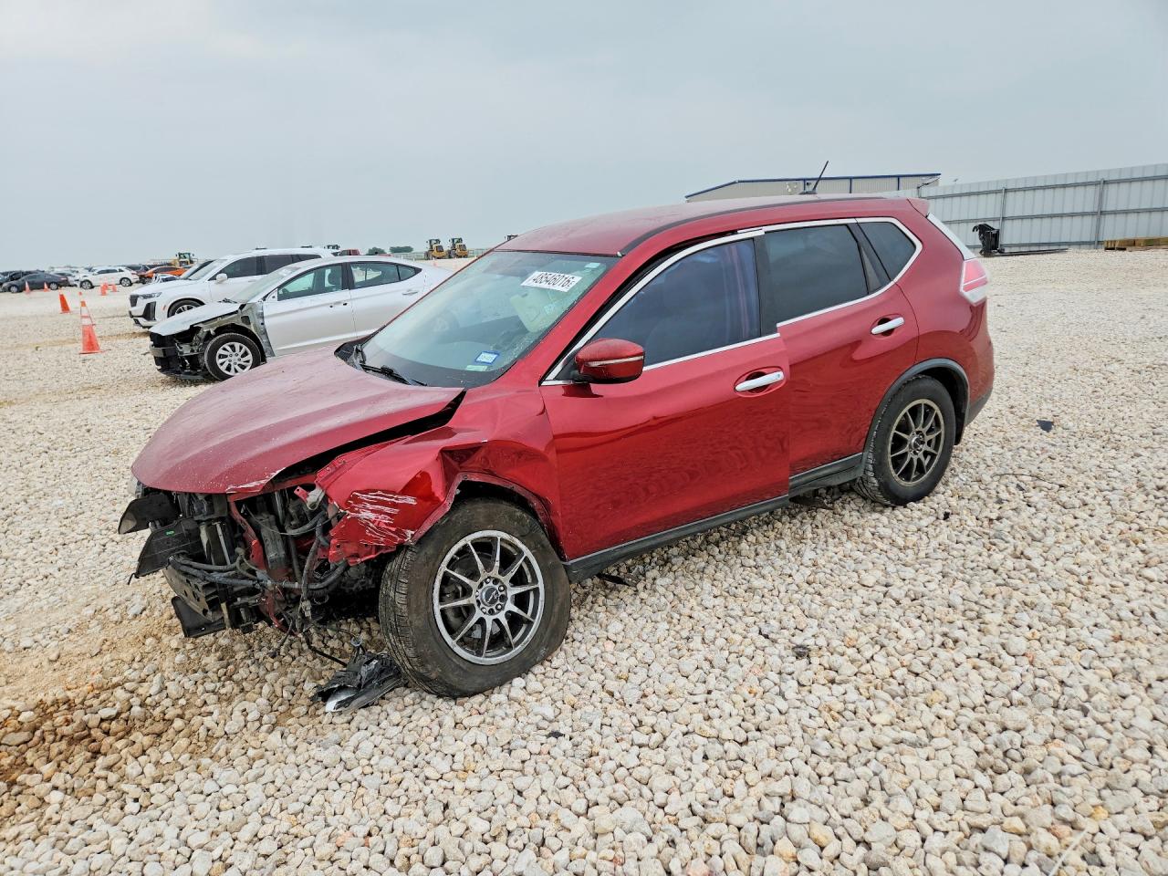 Salvage Nissan Rogue Image