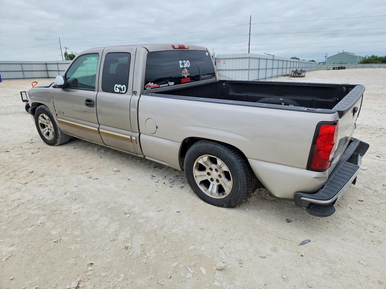 Chevrolet Silverado C1500