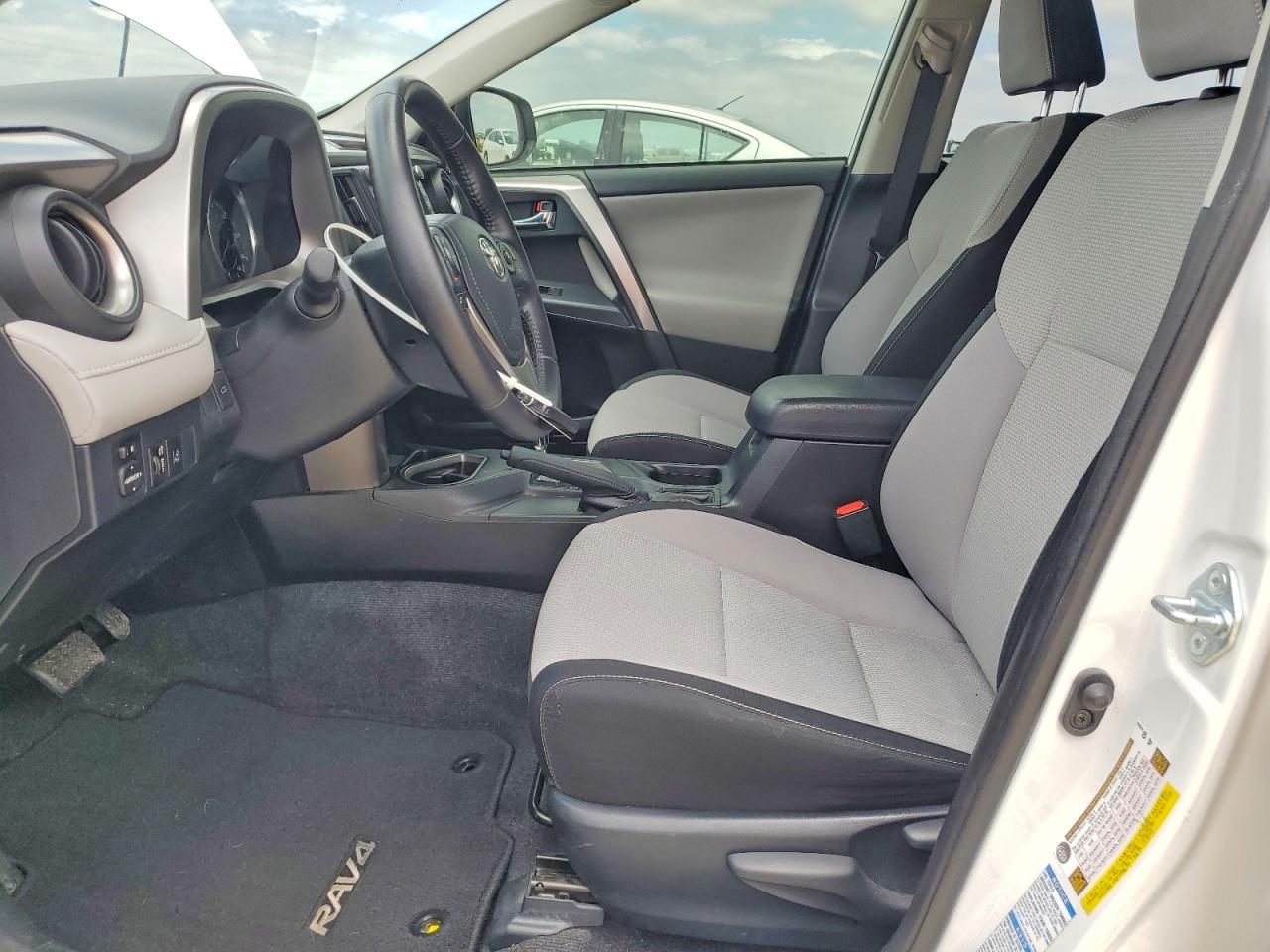 Toyota RAV4 Xle