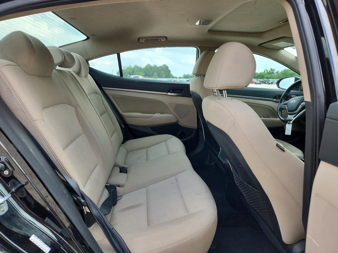 Hyundai ELANTRA Value Edition