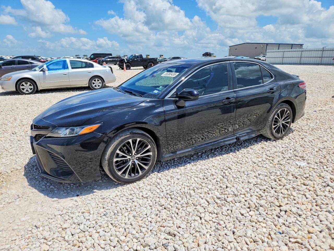 Salvage Toyota Camry Image