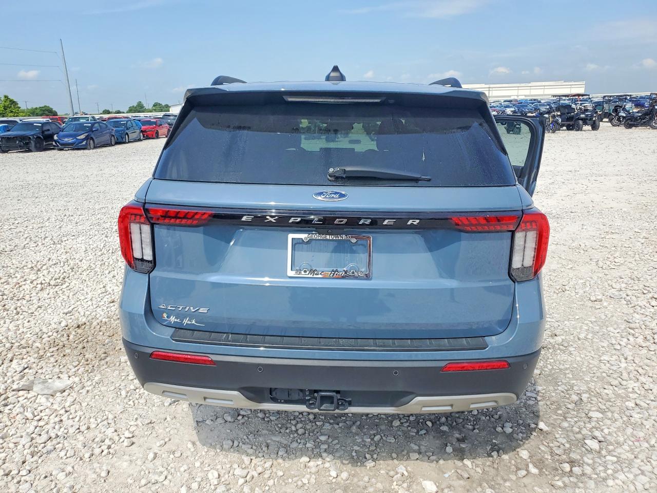 Ford Explorer Active