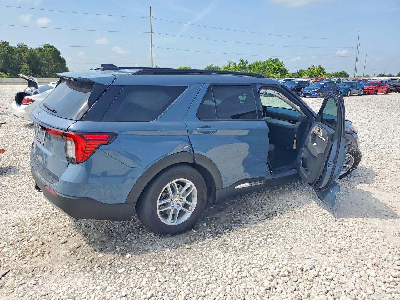 Ford Explorer Active