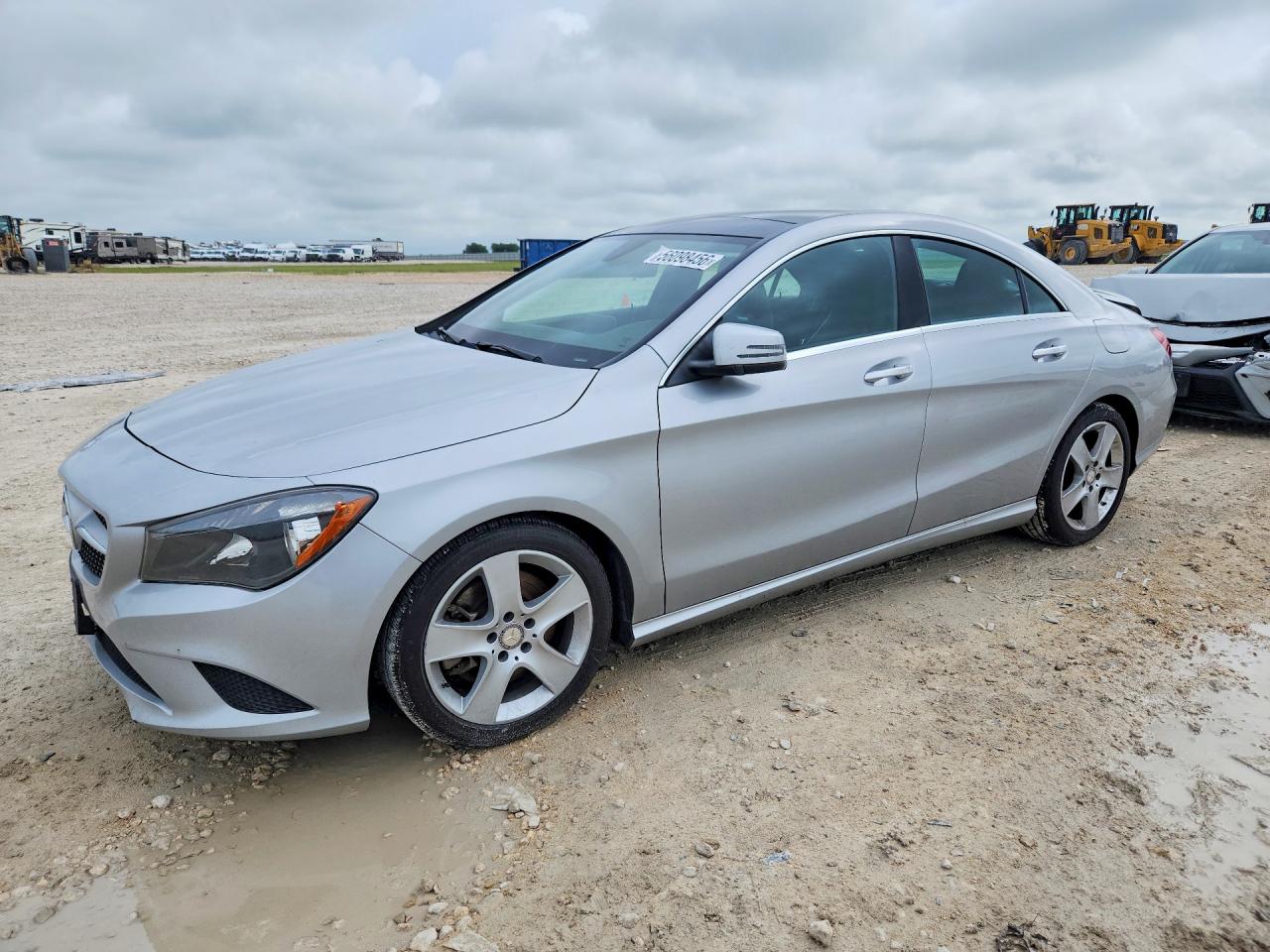 Salvage Mercedes-Benz Cla-class Image