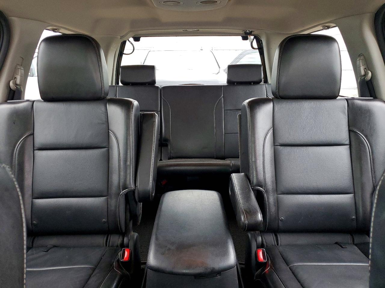Nissan Armada Platinum
